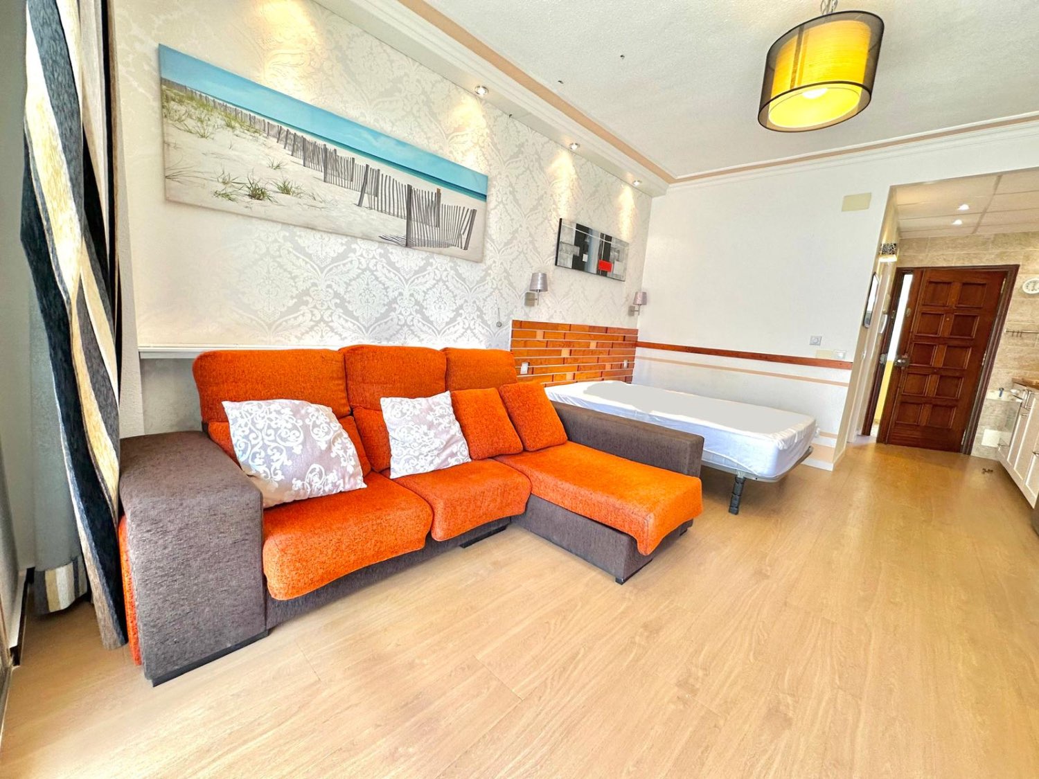 Vakkert møblert studio til salgs i Torremolinos