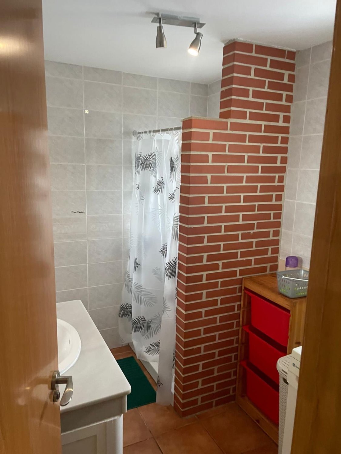 Se alquila 15/03/2026 hasta 30.6.26 y desde 01/09/2026 hasta 30/06/2027  bonito apartamento en Benalmádena