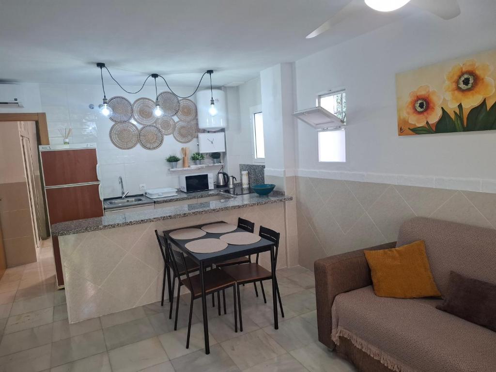 Se alquila 15/03/2026 hasta 30.6.26 y desde 01/09/2026 hasta 30/06/2027  bonito apartamento en Benalmádena