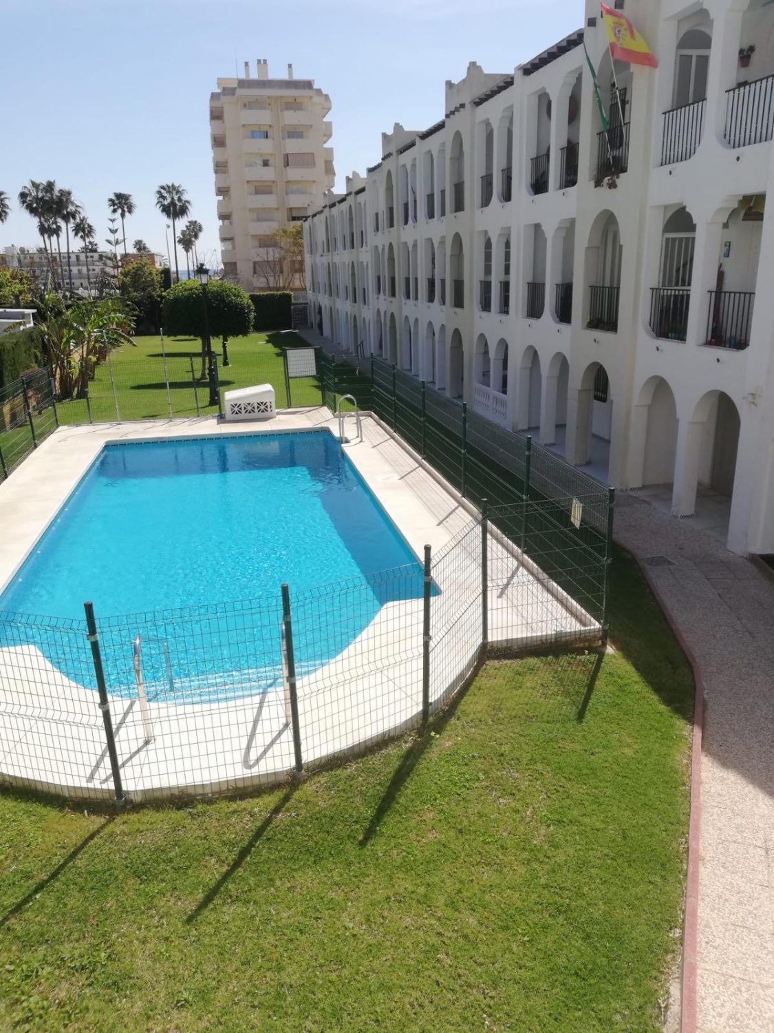 Se alquila 15/03/2026 hasta 30.6.26 y desde 01/09/2026 hasta 30/06/2027  bonito apartamento en Benalmádena