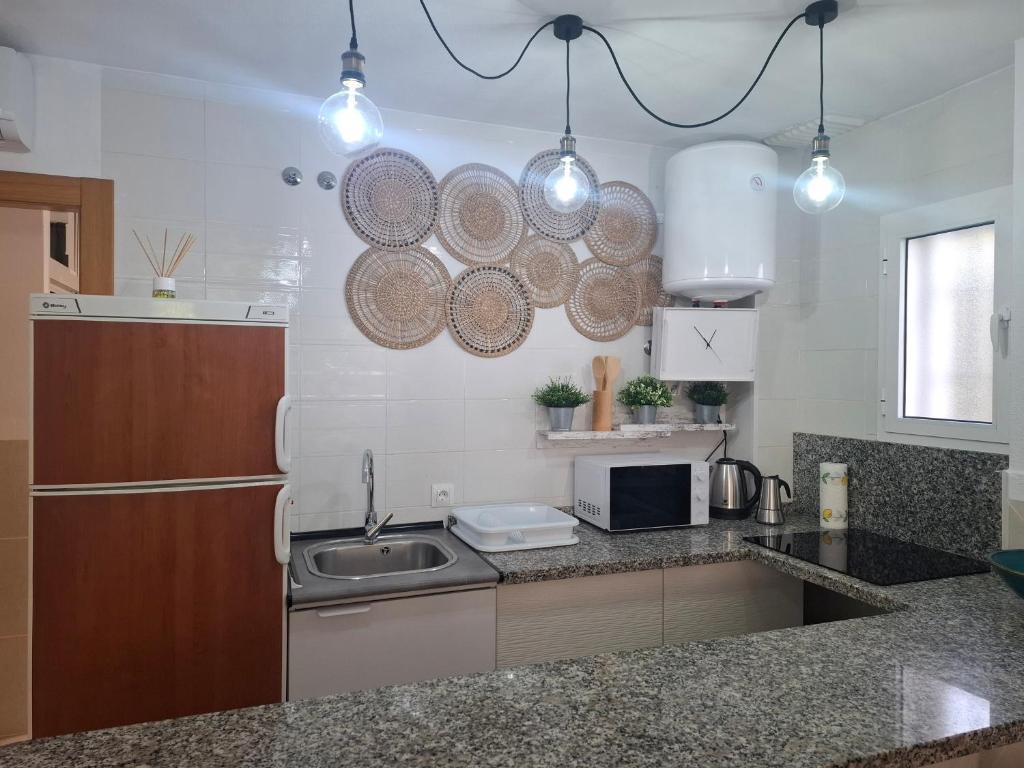 Se alquila 15/03/2026 hasta 30.6.26 y desde 01/09/2026 hasta 30/06/2027  bonito apartamento en Benalmádena