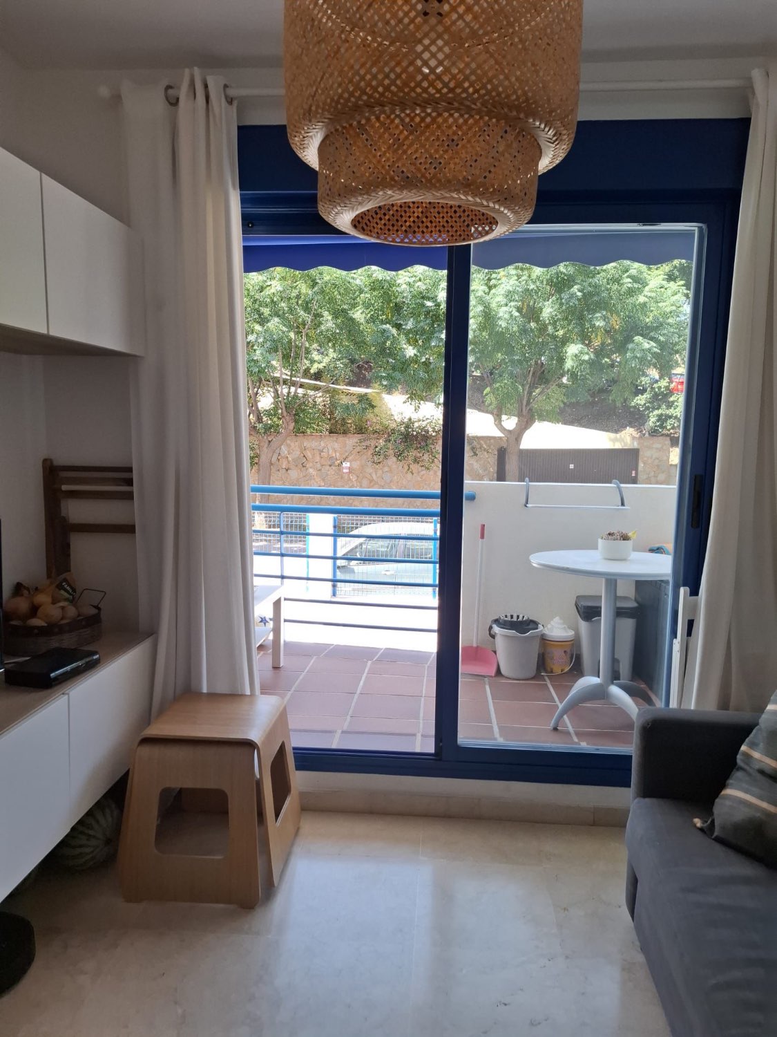 Se alquila MEDIA TEMPORADA desde ahora hasta 30/6/2026 Y DESDE01/09/2026 - 30/06/2027  bonito apartamento en Benalmádena Costa a 150 metros de la playa