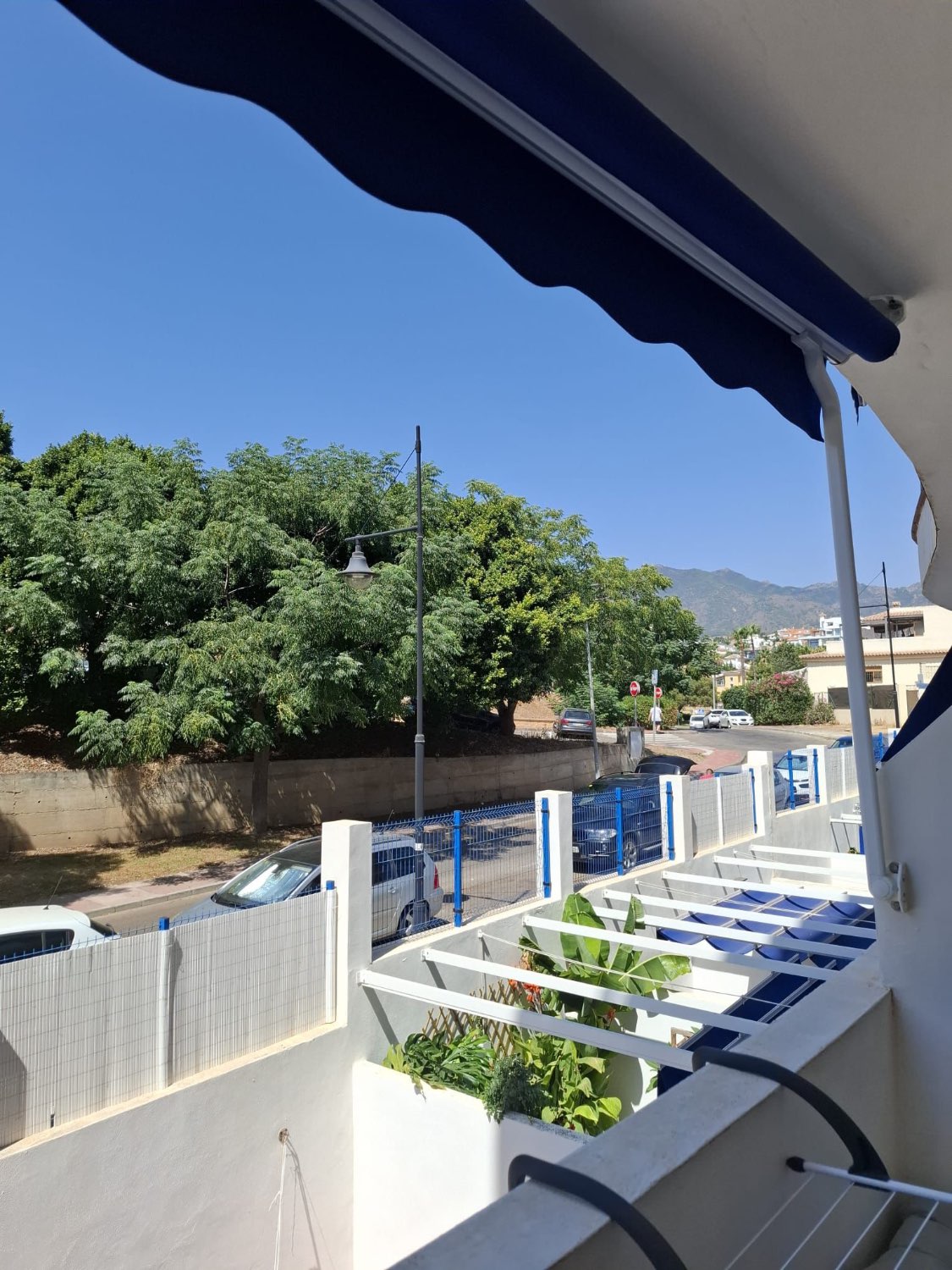 Se alquila MEDIA TEMPORADA desde ahora hasta 30/6/2026 Y DESDE01/09/2026 - 30/06/2027  bonito apartamento en Benalmádena Costa a 150 metros de la playa