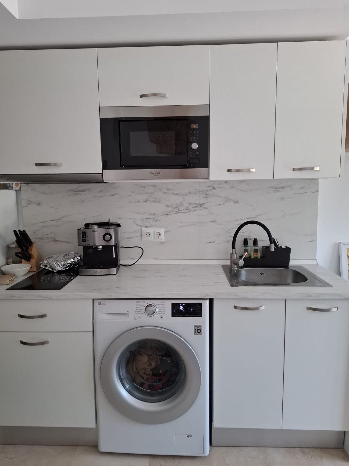 Se alquila MEDIA TEMPORADA desde ahora hasta 30/6/2026 Y DESDE01/09/2026 - 30/06/2027  bonito apartamento en Benalmádena Costa a 150 metros de la playa