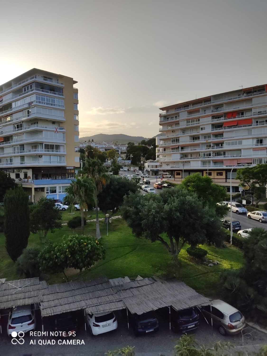 Se alquila por larga temporada desde 01.04.26  Ático con  vistas al mar cerca de La Carihuela ( Torremolinos )