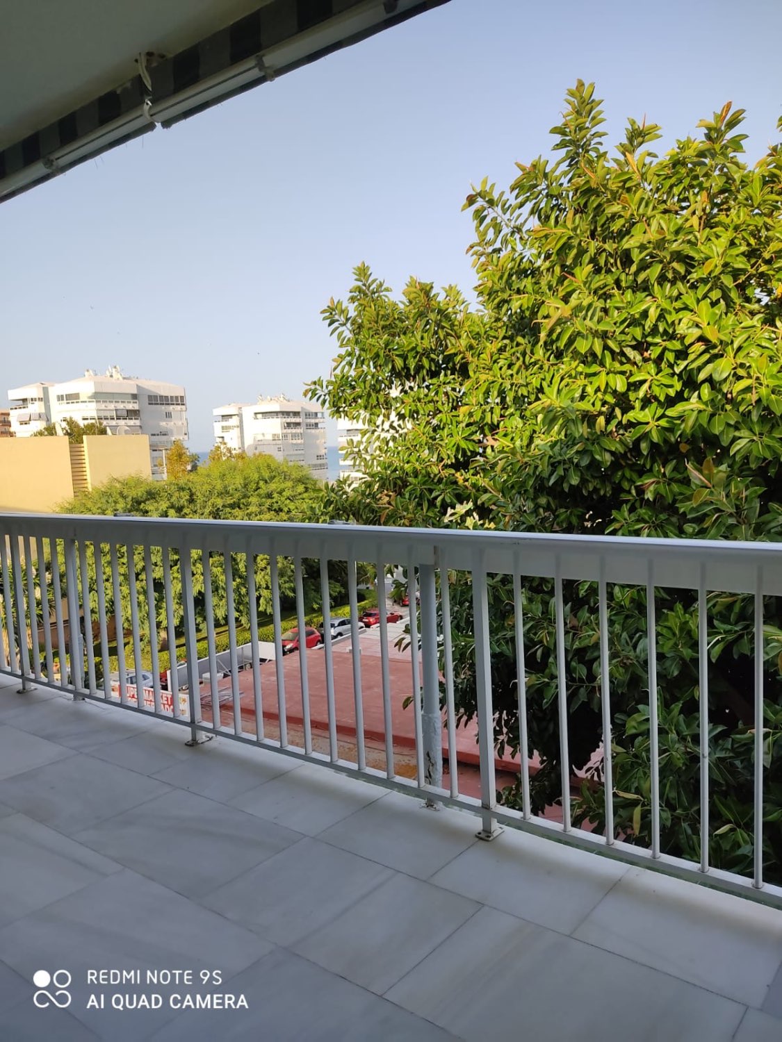 Se alquila  media temporada  hasta 30.6.26   y 01/09/2026 - 30/06/2027  Ático  con vistas al mar cerca de La Carihuela ( Torremolinos )