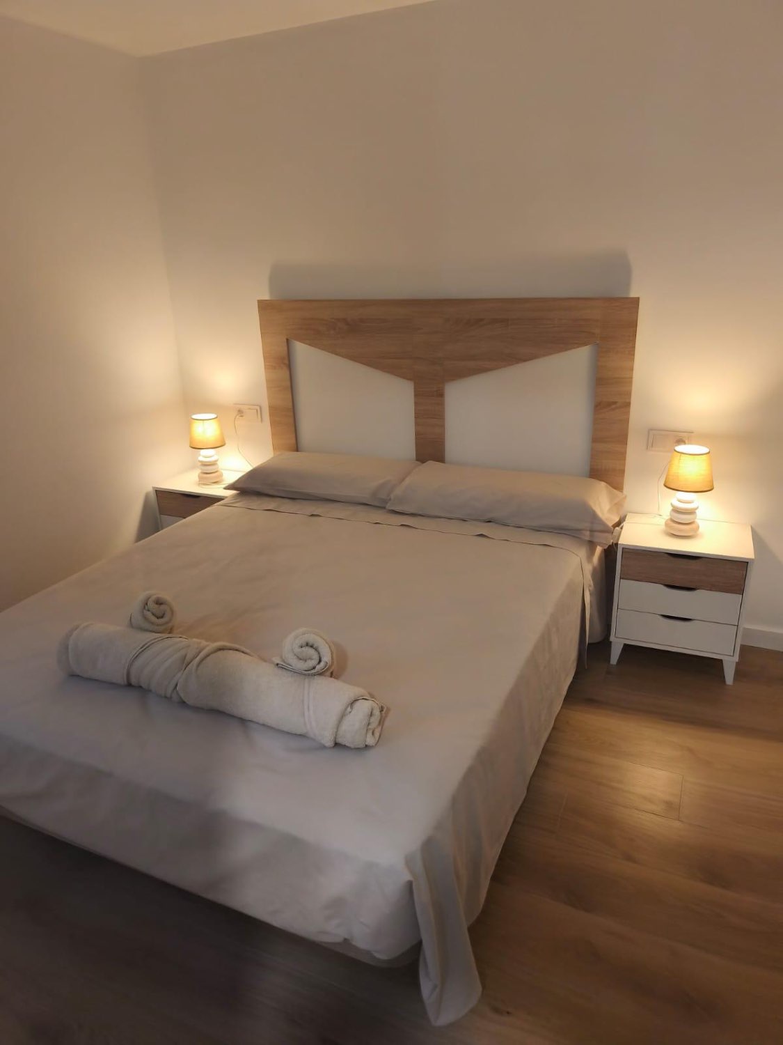 Media Temporada . Se alquila HASTA 30.6.26 Y DESDE 01/09/2026 - 30/06/2027 bonita casa  en centro de Fuengirola