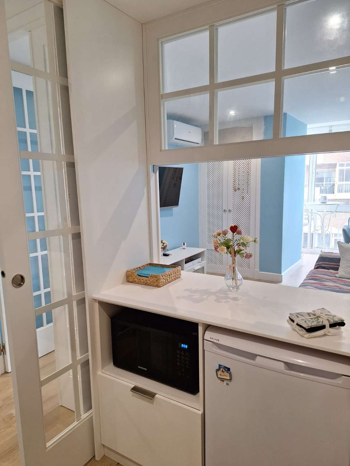 VAKKER LEILIGHET MED HAVUTSIKT TIL SALGS I ARROYO DE LA MIEL (BENALMADENA)