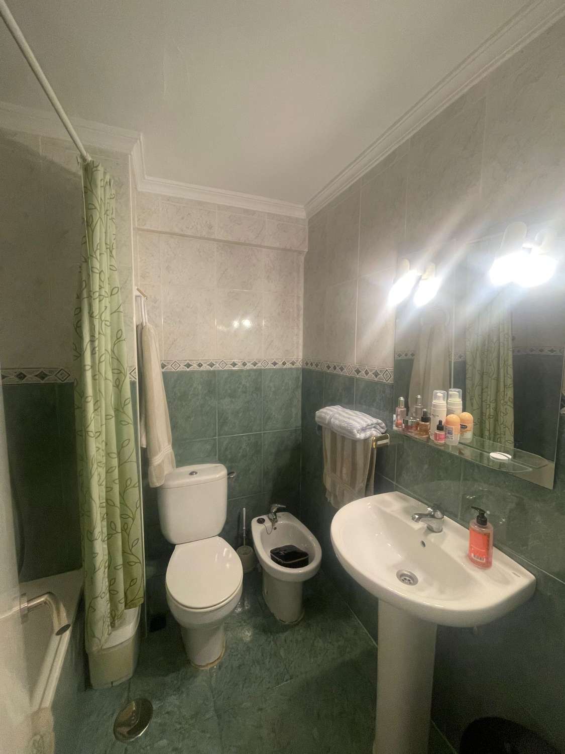 SE ALQUILA HASTA  30.06.26 y DESDE 1.09.26-30.6.27  BONITO APARTAMENTO DE 1 DORMITORIO EN ARROYO DE LA MIEL (BENALMADENA)