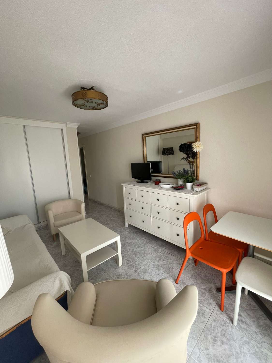 SE ALQUILA HASTA  30.06.26 y DESDE 1.09.26-30.6.27  BONITO APARTAMENTO DE 1 DORMITORIO EN ARROYO DE LA MIEL (BENALMADENA)