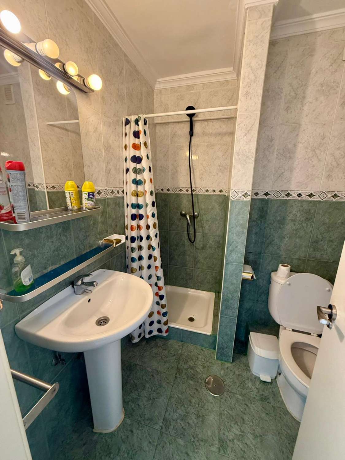 SE ALQUILA HASTA  30.06.26 y DESDE 1.09.26-30.6.27  BONITO APARTAMENTO DE 1 DORMITORIO EN ARROYO DE LA MIEL (BENALMADENA)