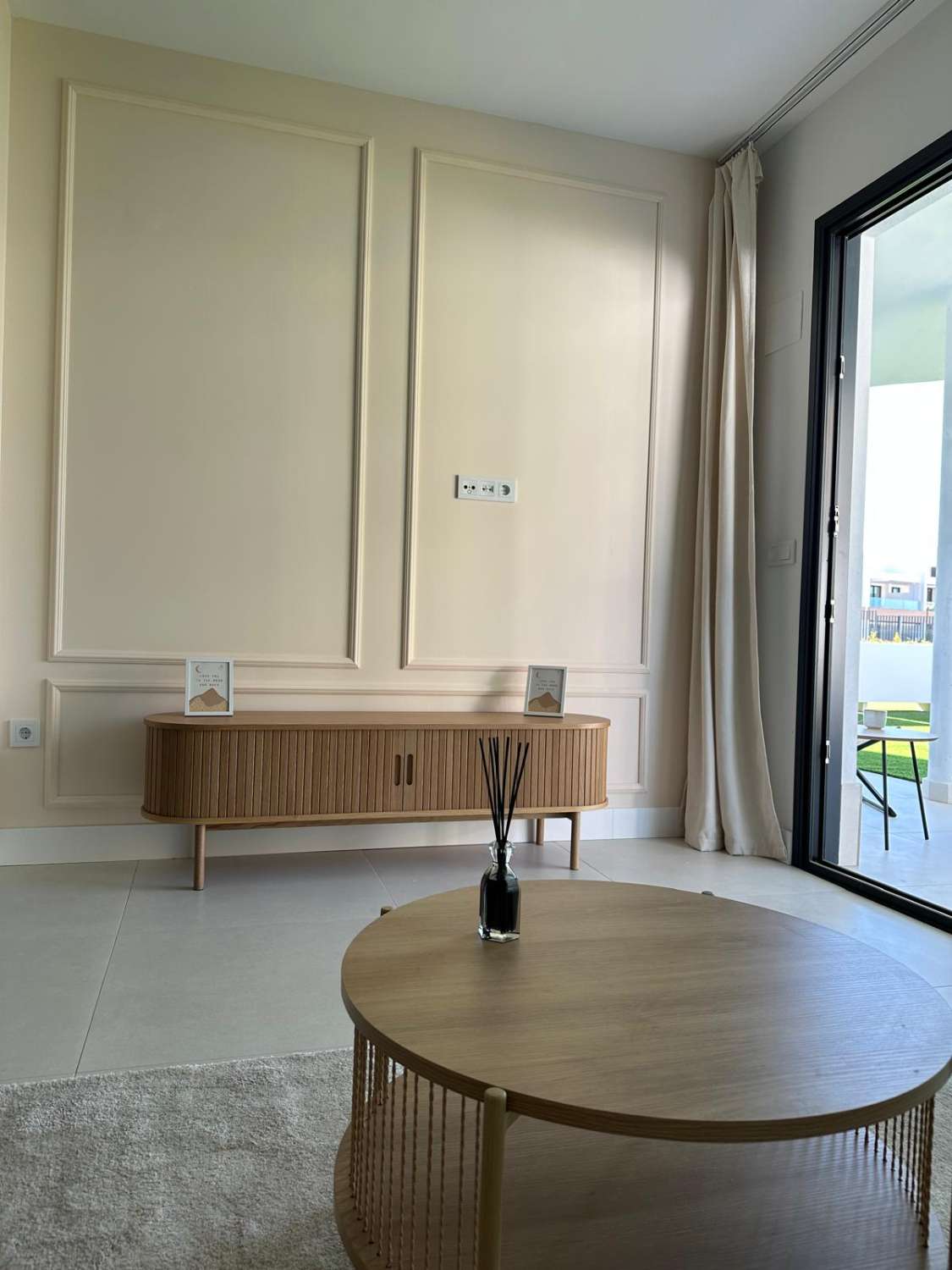 LARGA TEMPORADA-SE ALQUILA DESDE AHORA PRECIOSO APARTAMENTO EN URBANIZACIÓN DE LUJO, FUENGIROLA.