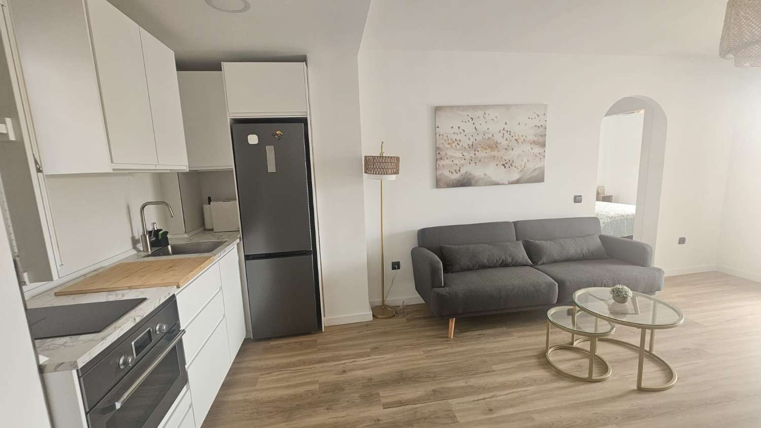 SE ALQUILA  DESDE 4.3.26 HASTA 30.6.26 Y DESDE 01/09/2026 - 30/06/2027 PRECIOSO APARTAMENTO  EN BENALMADENA