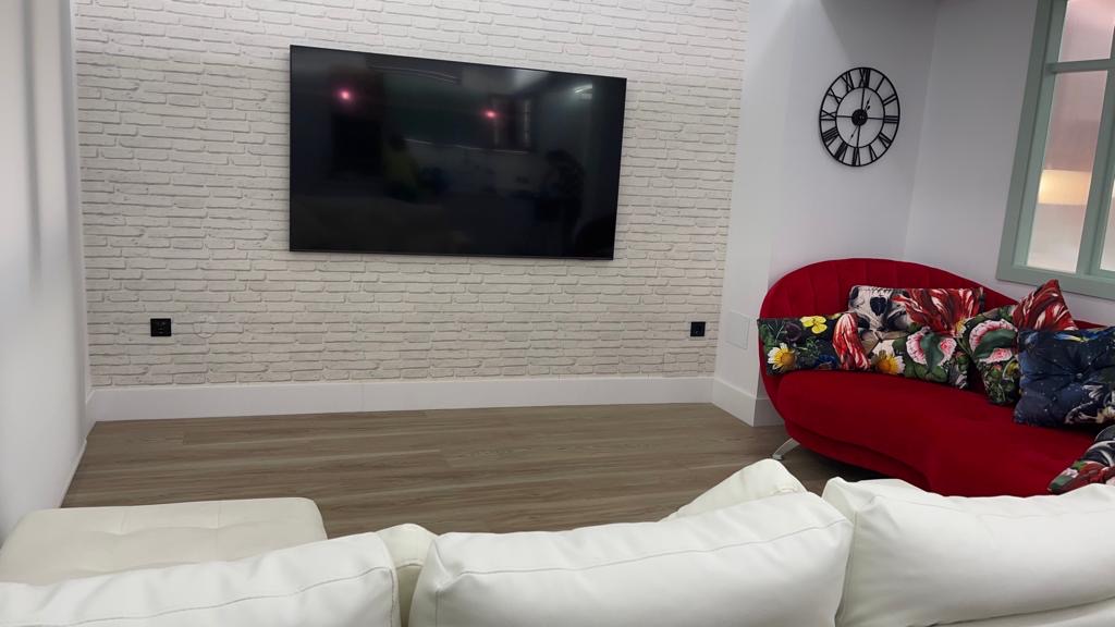 SE ALQUILA DESDE AHORA HASTA 30.6.26  Y desde 01/09/2026 hasta 30/06/2027 PRECIOSO APARTAMENTO EN EL CENTRO DE FUENGIROLA