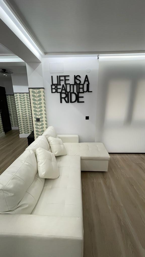 SE ALQUILA DESDE AHORA HASTA 30.6.26  Y desde 01/09/2026 hasta 30/06/2027 PRECIOSO APARTAMENTO EN EL CENTRO DE FUENGIROLA