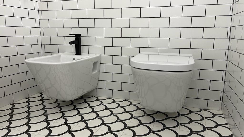 SE ALQUILA DESDE AHORA HASTA 30.6.26  Y desde 01/09/2026 hasta 30/06/2027 PRECIOSO APARTAMENTO EN EL CENTRO DE FUENGIROLA