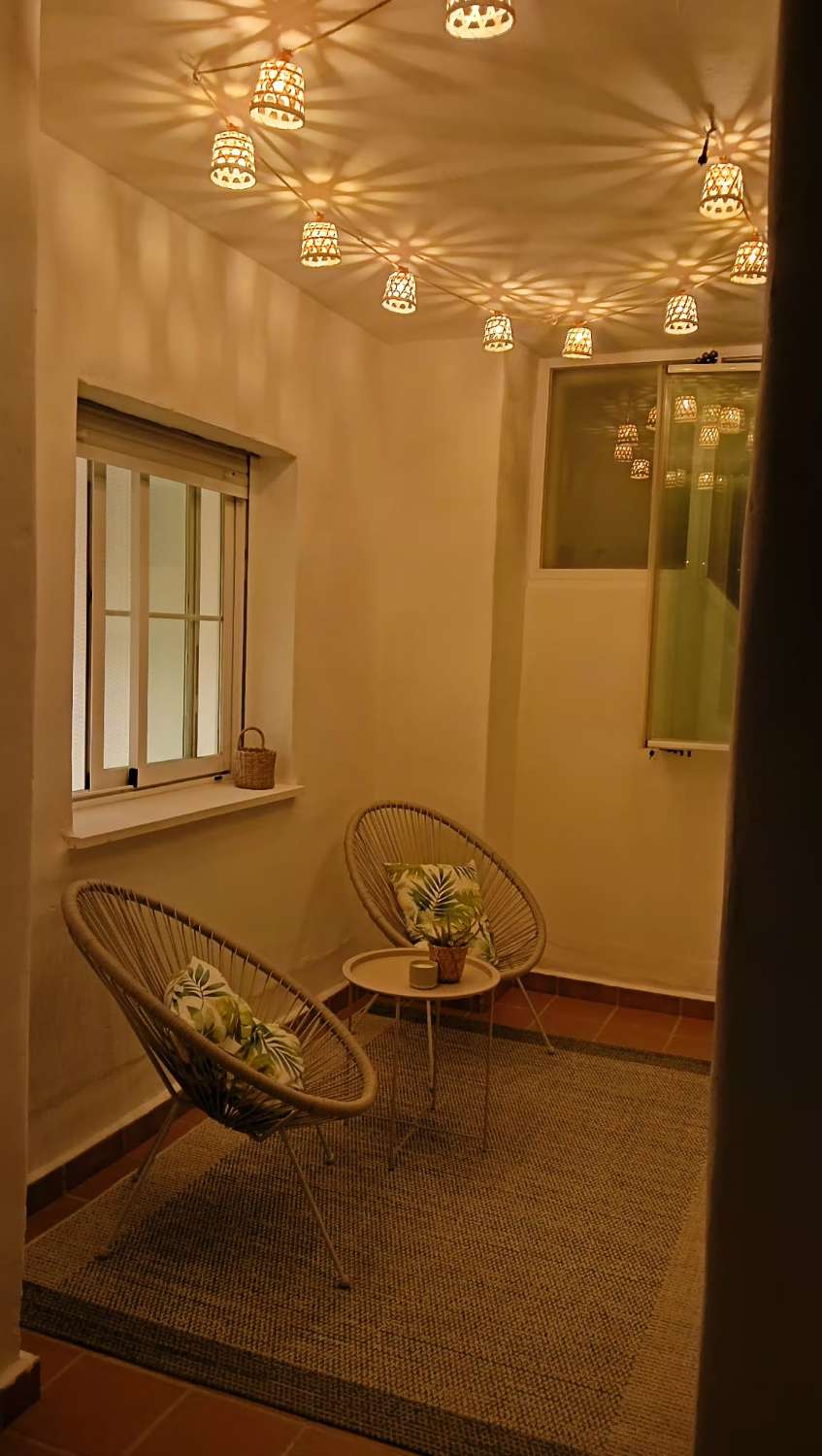 MEDIA TEMPORADA . SE ALQUILA  HASTA 21/06/2026 Y DESDE 01/09/2026- 30/06/2027 BONITO APARTAMENTO EN ZONA MONTERREY (BENALMADENA)