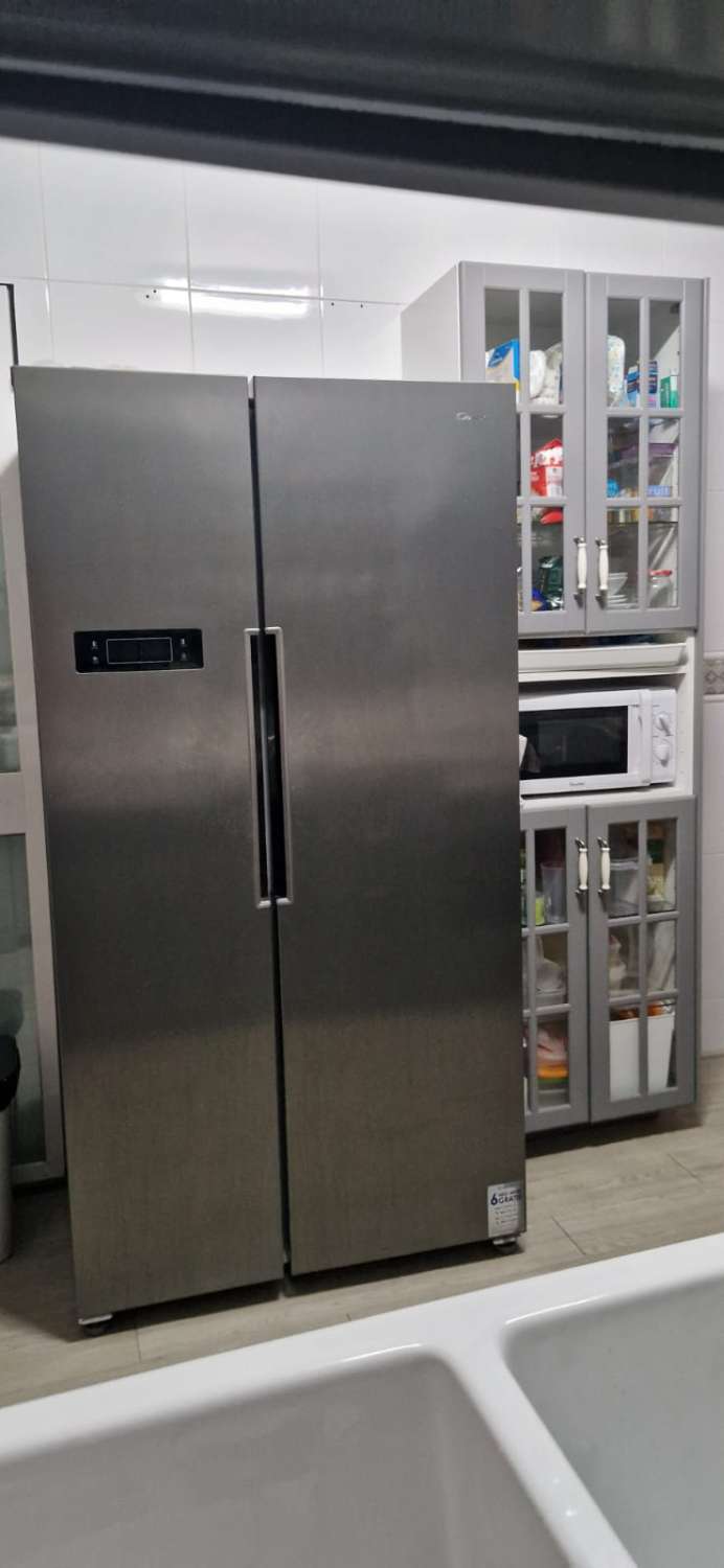 Se alquila MEDIA TEMPORADA desde ahora hasta 30/06/26 bonito apartamento en Benalmádena Costa a 100 metros de la playa.