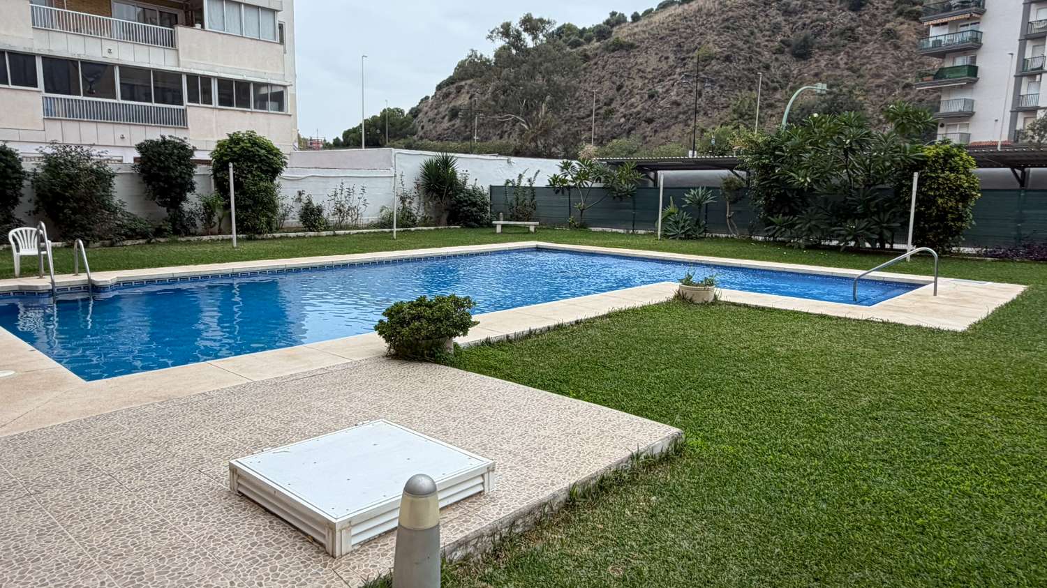 SE ALQUILA DESDE 1.1.27-30.3.27  ESPECTACULAR APARTAMENTO  EN 1ª LINEA DE PLAYA EN ZONA LAS GAVIOTAS (FUENGIROLA)