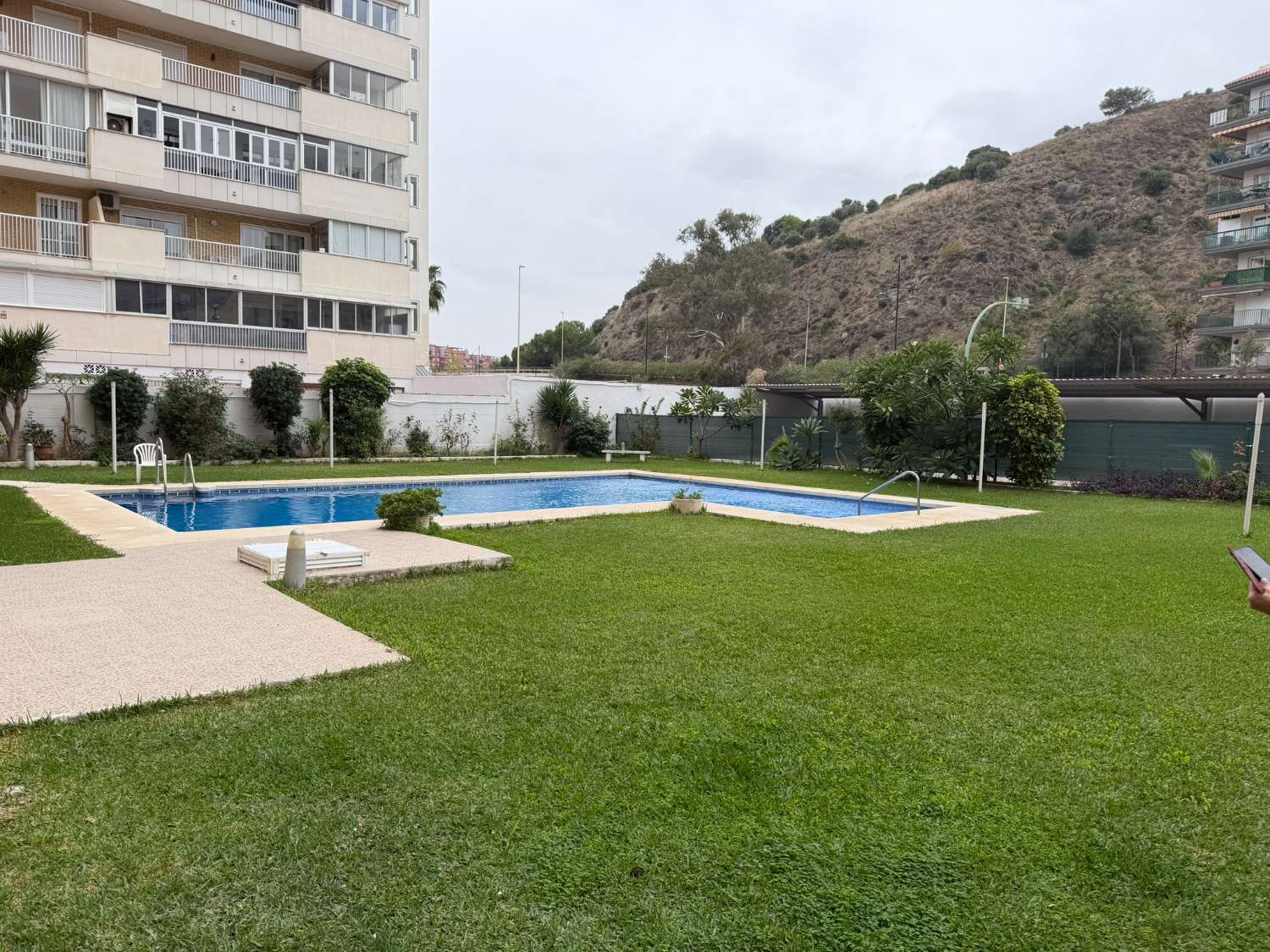 SE ALQUILA DESDE 1.1.27-30.3.27  ESPECTACULAR APARTAMENTO  EN 1ª LINEA DE PLAYA EN ZONA LAS GAVIOTAS (FUENGIROLA)