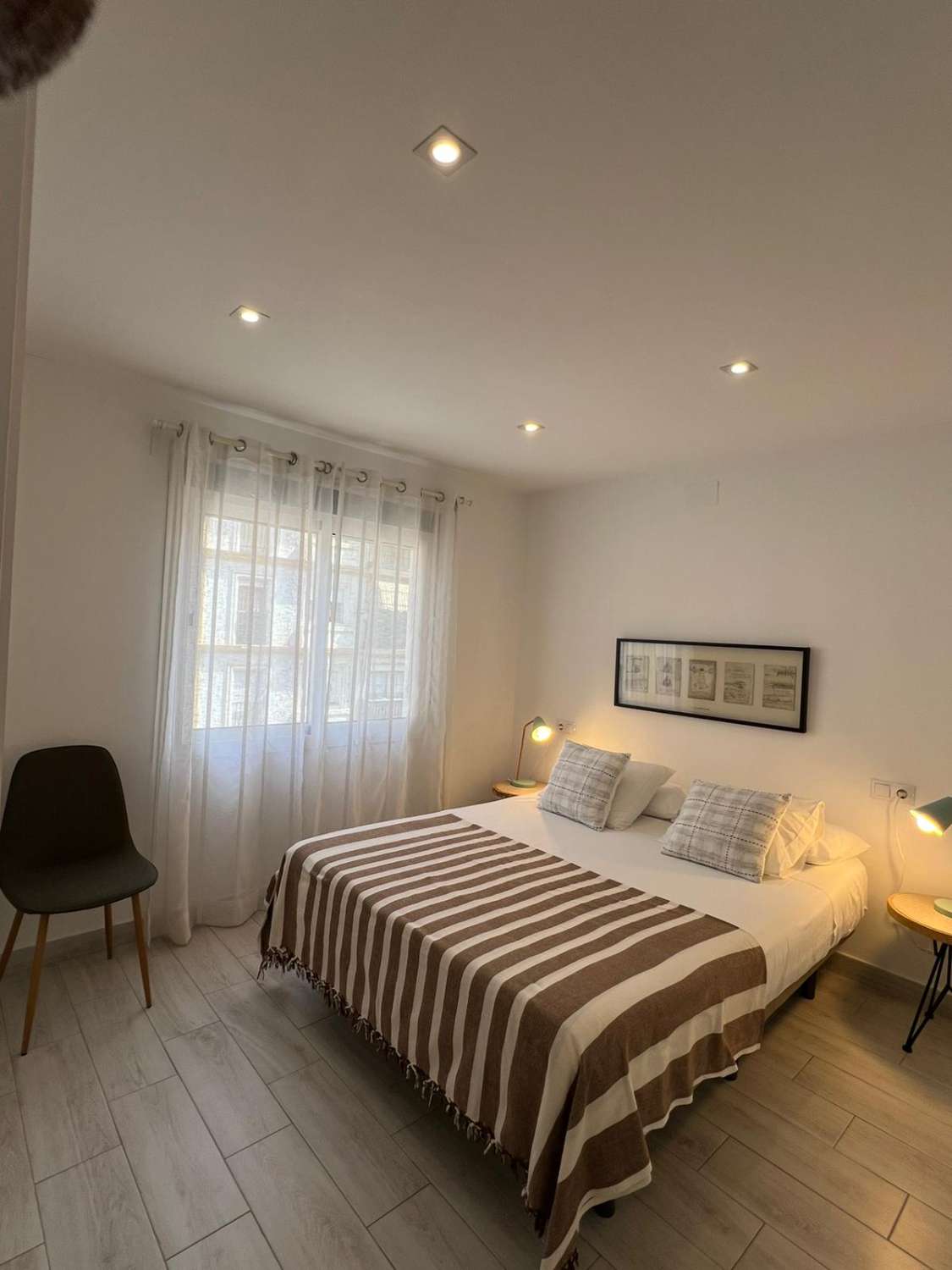 MEDIA TEMPORADA . SE ALQUILA  DESDE 21.02.26-30.4.26  Y DESDE 01/09/26 HASTA 30/06/27 PRECIOSO APARTAMENTO EN CENTRO D  FUENGIROLA