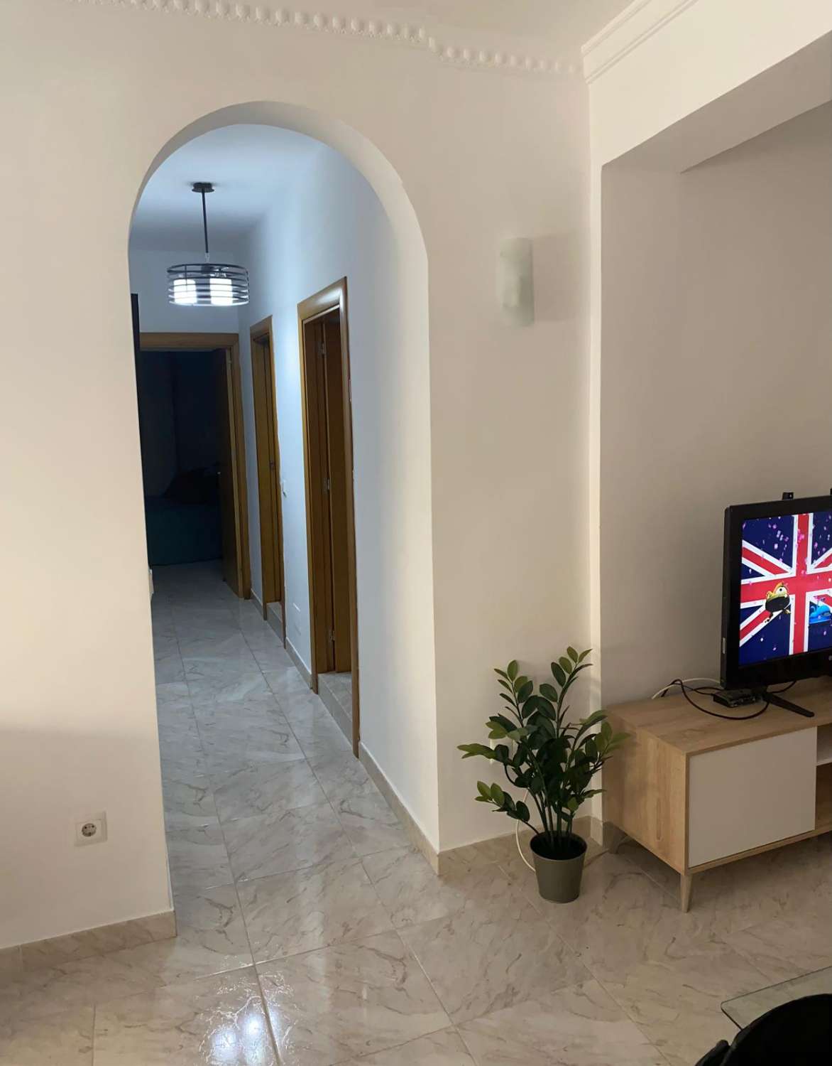 SE ALQUILA DESDE AHORA HASTA 30.6.26 Y DESDE 01/09/2026 HASTA 30/06/2027 BONITO APARTAMENTO EN FUENGIROLA