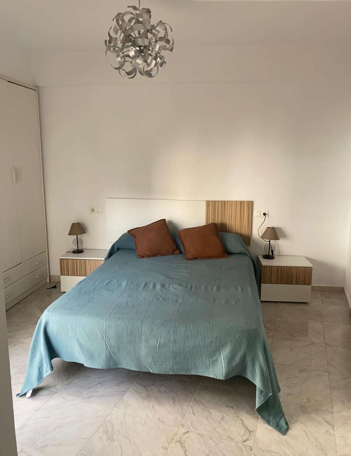 SE ALQUILA DESDE AHORA HASTA 30.6.26 Y DESDE 01/09/2026 HASTA 30/06/2027 BONITO APARTAMENTO EN FUENGIROLA