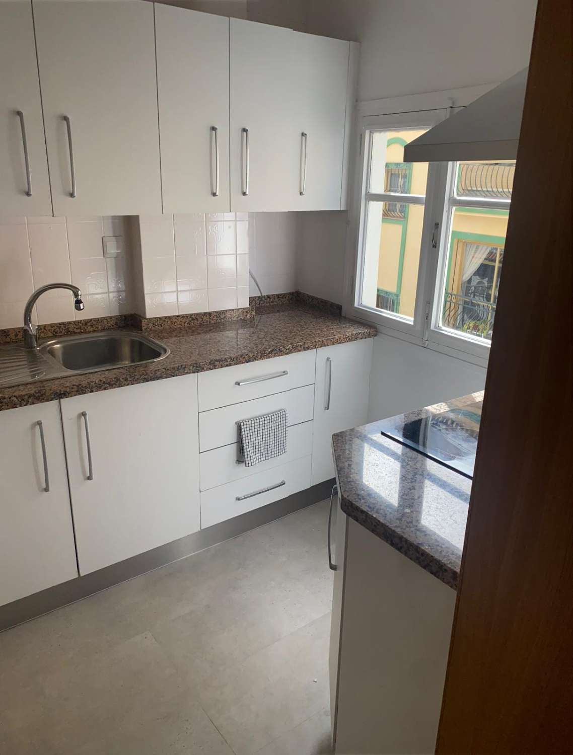 SE ALQUILA DESDE AHORA HASTA 30.6.26 Y DESDE 01/09/2026 HASTA 30/06/2027 BONITO APARTAMENTO EN FUENGIROLA