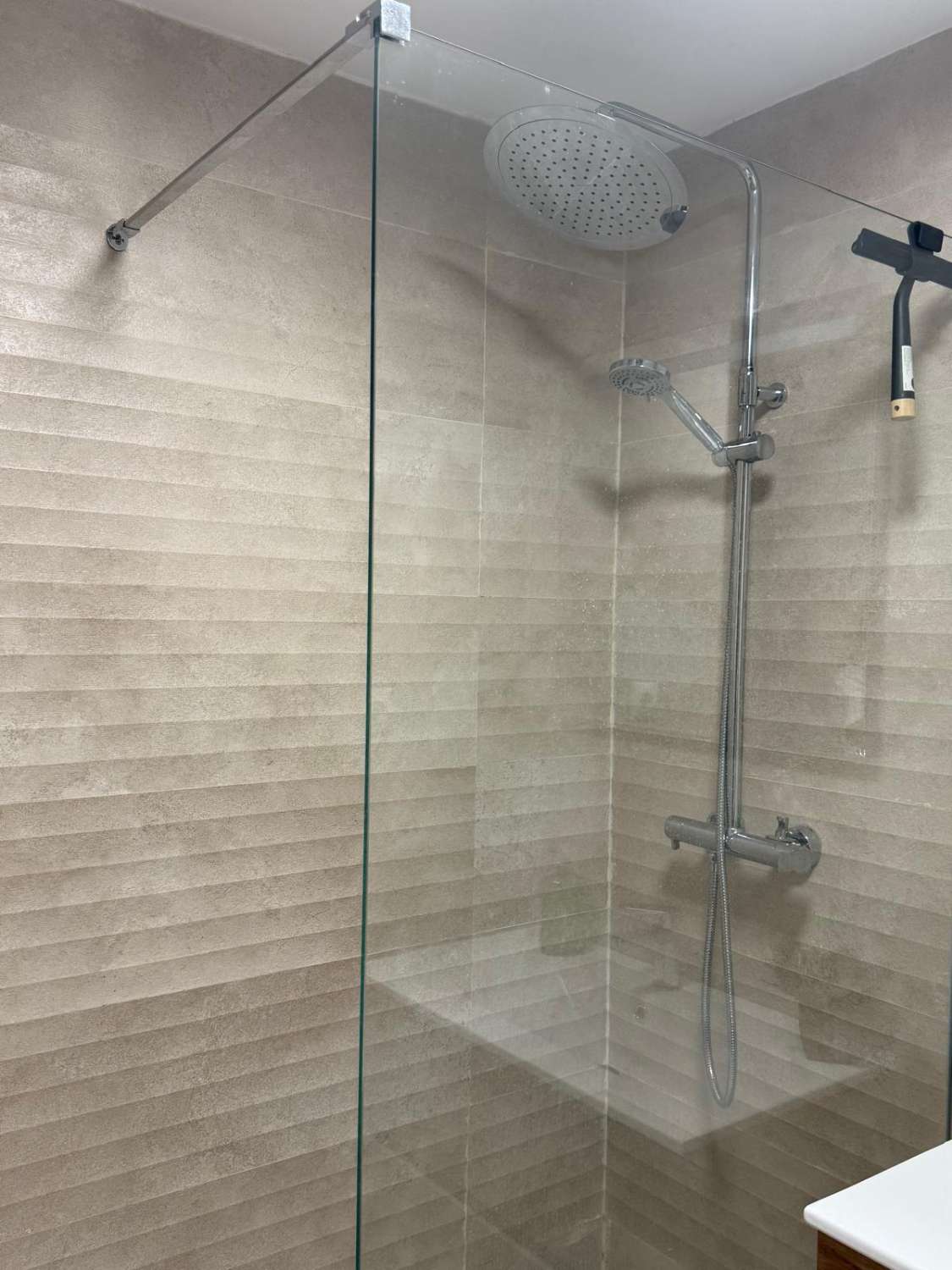 SE ALQUILA HASTA 15.5.26 BONITO APARTAMENTO EN MIJAS COSTA