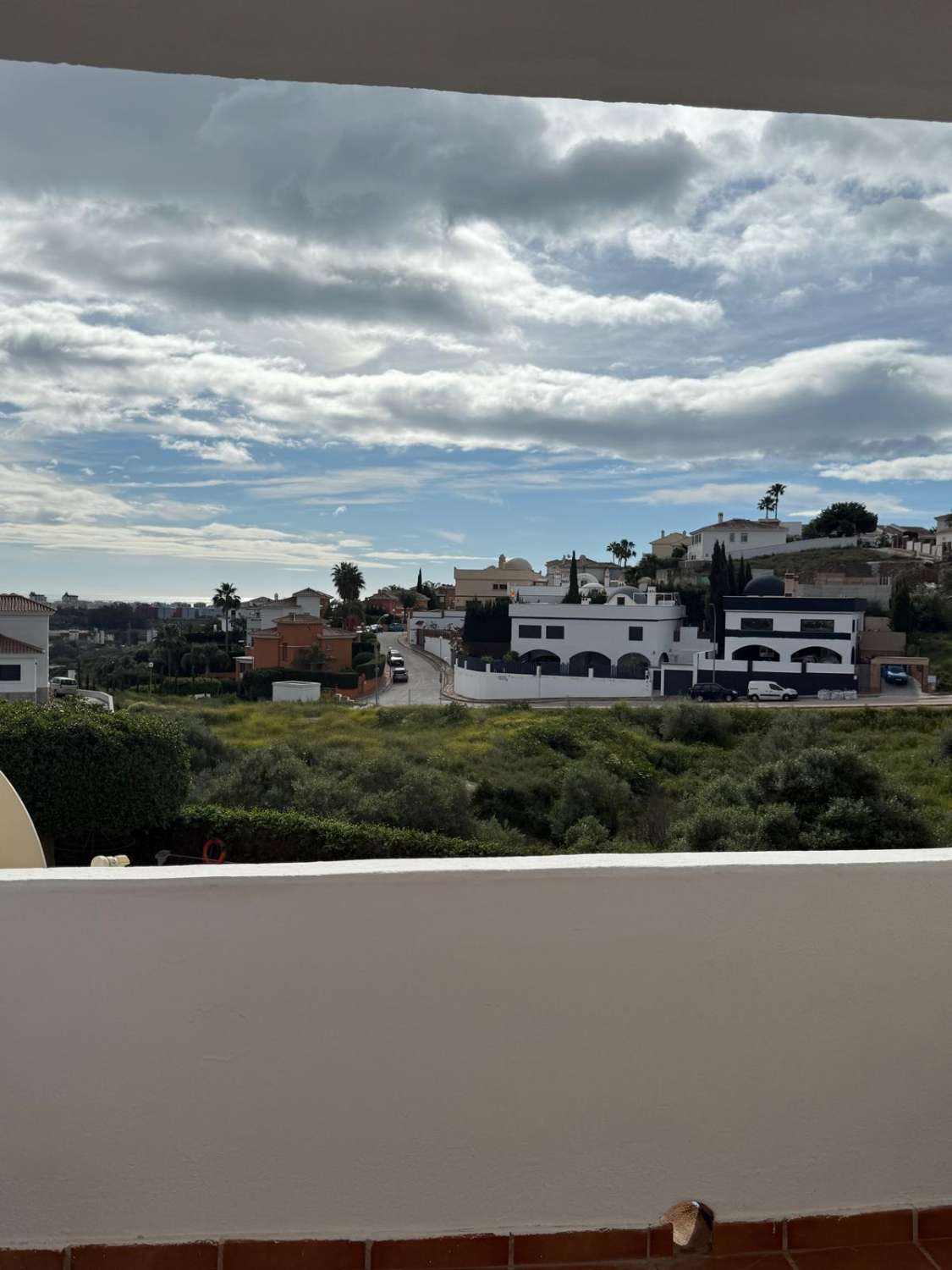 SE ALQUILA HASTA 15.5.26 BONITO APARTAMENTO EN MIJAS COSTA