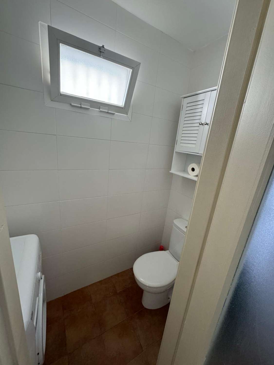 SE ALQUILA DESDE 01/09/2026 HASTA 30/06/2027 BONITO ESTUDIO EN BENALMADENA