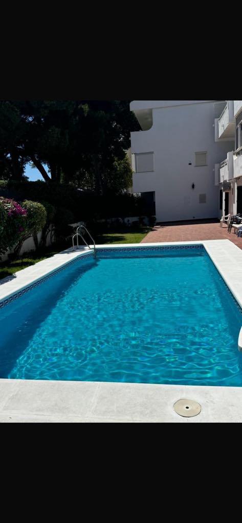 SE ALQUILA DESDE 01/09/2026 HASTA 30/06/2027 BONITO ESTUDIO EN BENALMADENA