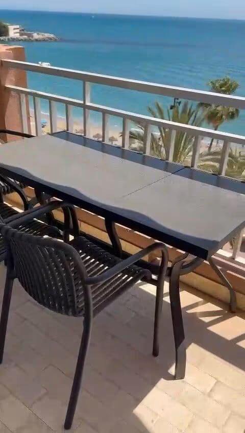 SE ALQUILA DESDE 1.9.26-30.6.27   PRECIOSO APARTAMENTO EN 1ª LINEA DE PLAYA EN FUENGIROLA