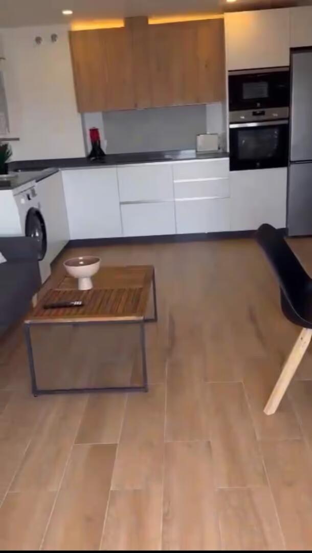 SE ALQUILA DESDE 1.9.26-30.6.27   PRECIOSO APARTAMENTO EN 1ª LINEA DE PLAYA EN FUENGIROLA