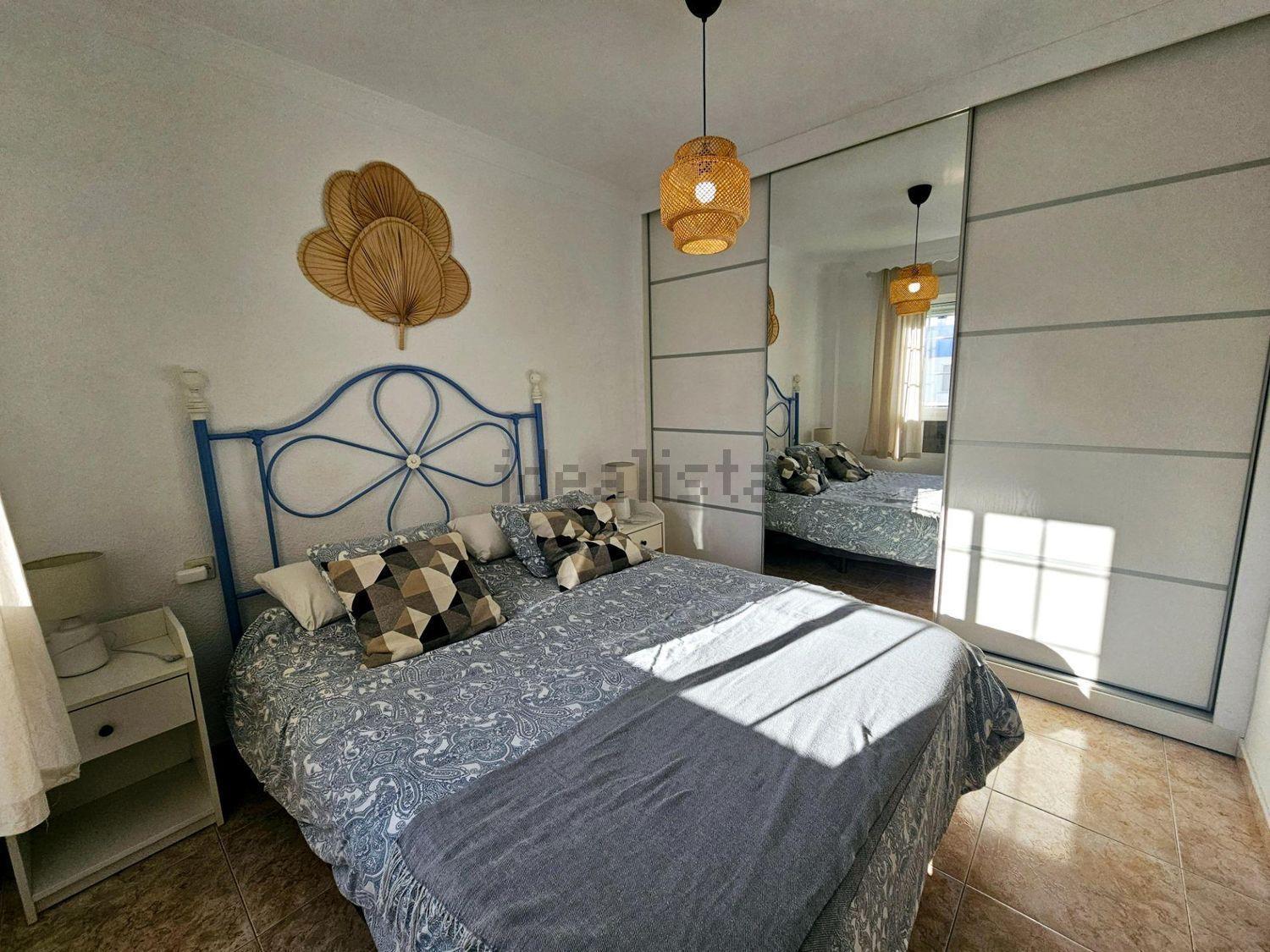 MEDIA  TEMPORADA . SE ALQUILA DESDE 01/09/2026 HASTA 30/06/2027BONITO APARTAMENTO ECON VISTAS AL MAR EN BENALMADENA