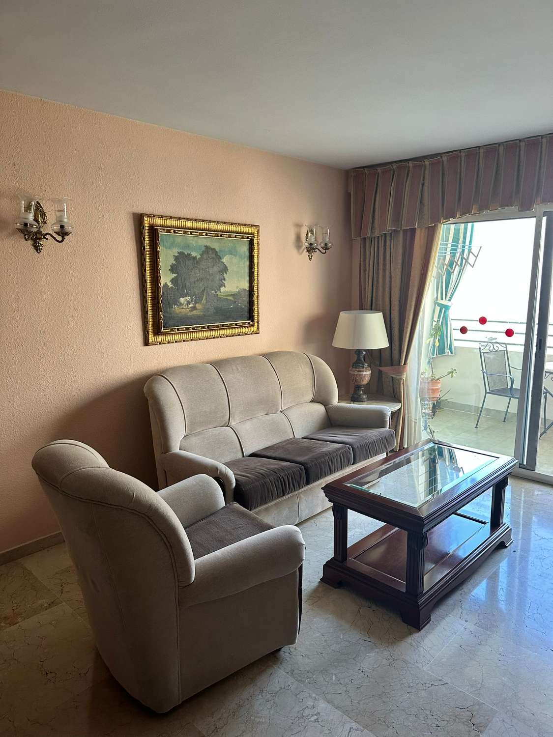 4-ZIMMER-WOHNUNG ZUM VERKAUF IM ZENTRUM VON ARROYO DE LA MIEL (BENALMADENA)