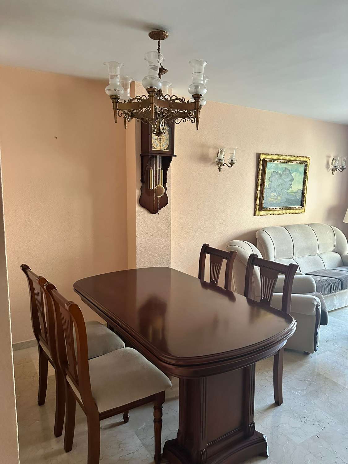 4-ZIMMER-WOHNUNG ZUM VERKAUF IM ZENTRUM VON ARROYO DE LA MIEL (BENALMADENA)