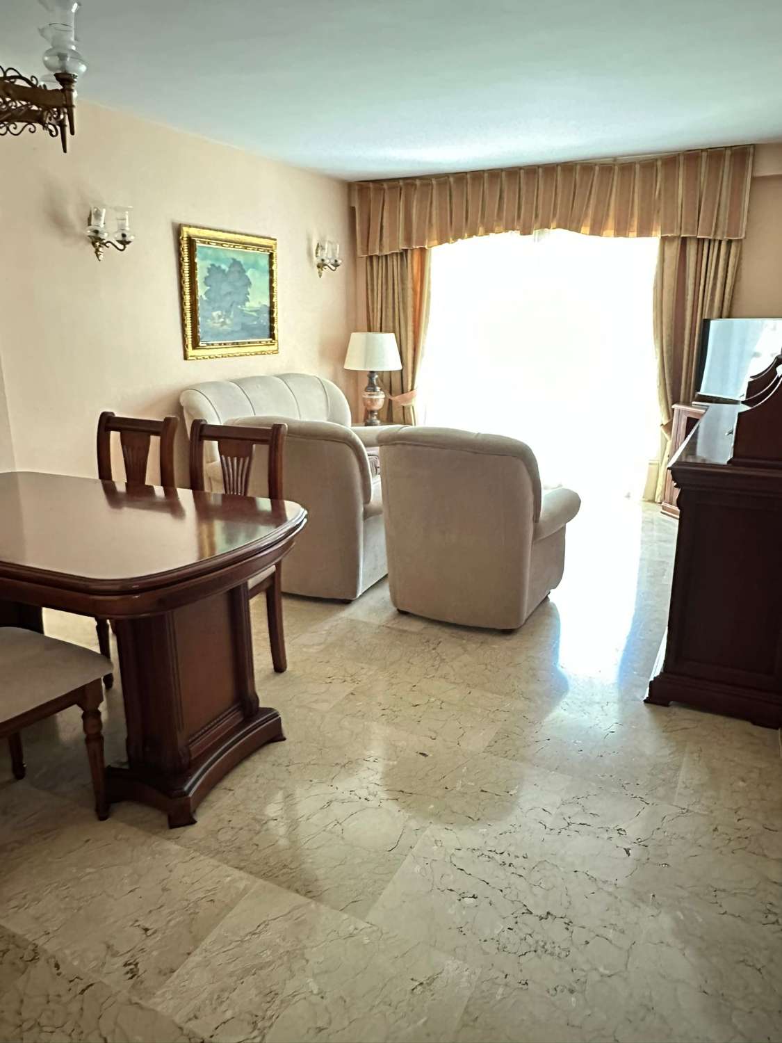 4-ZIMMER-WOHNUNG ZUM VERKAUF IM ZENTRUM VON ARROYO DE LA MIEL (BENALMADENA)