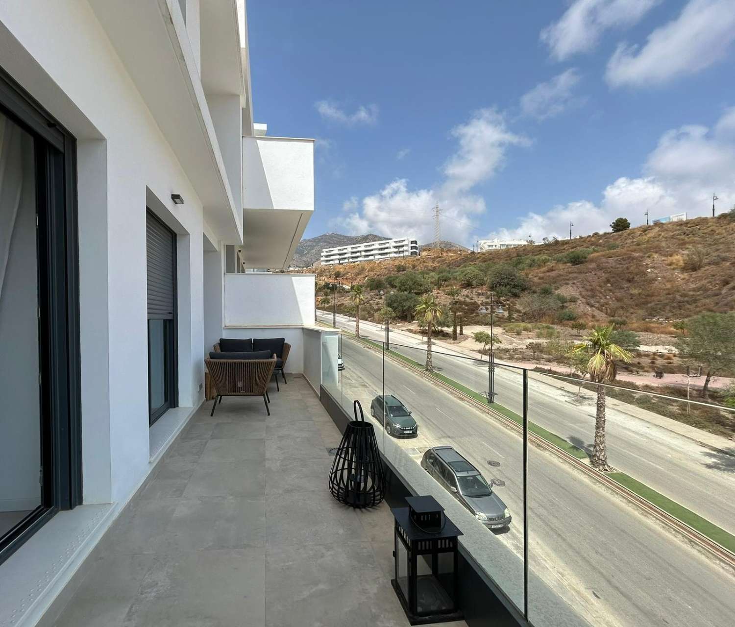 MEDIA TEMPORADA . SE ALQUILA DESDE 1.11.25-30.6.26 ESPECTACULAR APARTAMENTO EN ZONA LAS GAVIOTAS (FUENGIROLA)