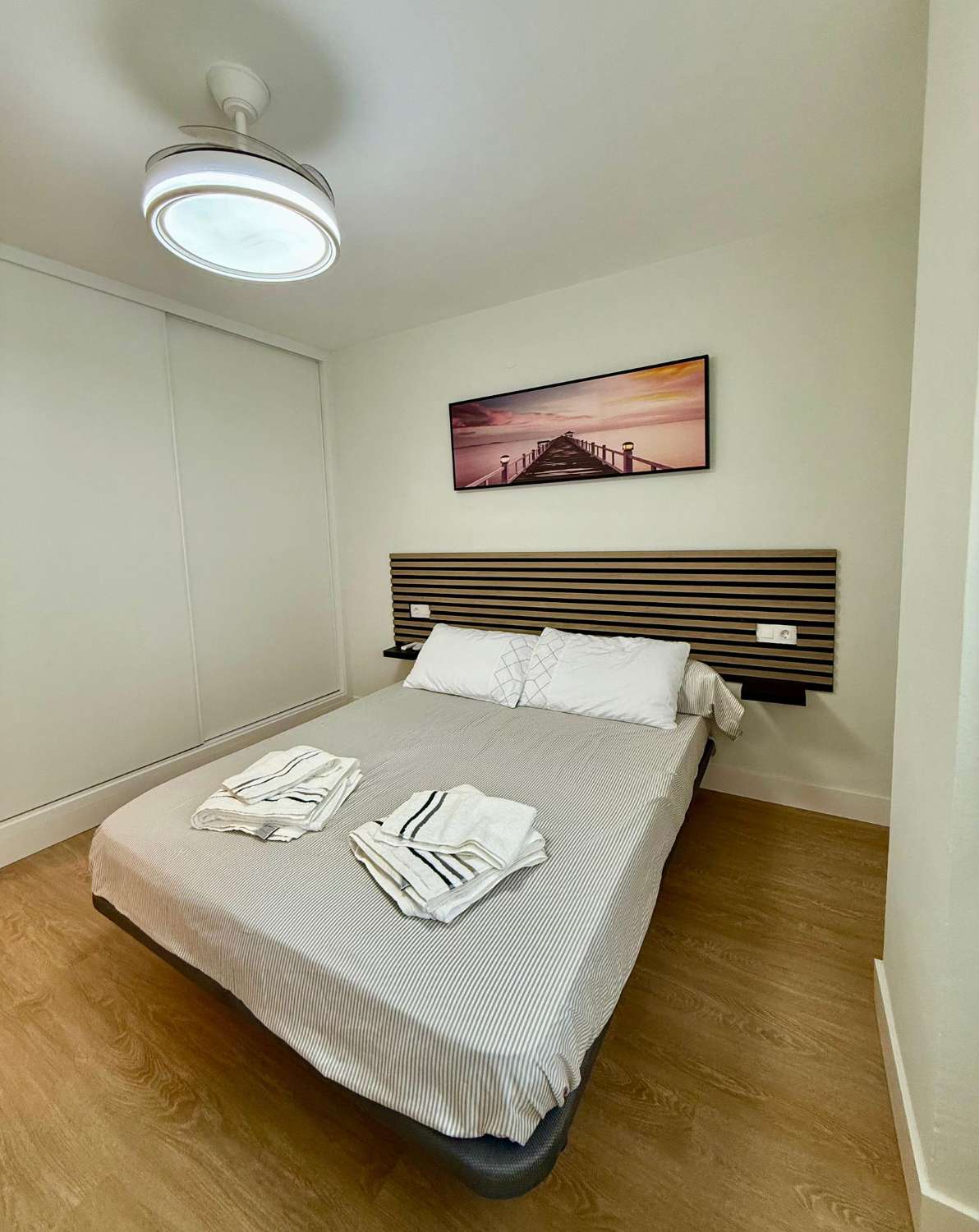 MEDIA TEMPORADA . SE ALQULA HASTA 30.4.26 Y DE 1.10.26.31.3.27 PRECIOSO APARTAMENTO CON VISTAS AL  MAR EN ZONA CARVAJAL (FUENGIROLA )