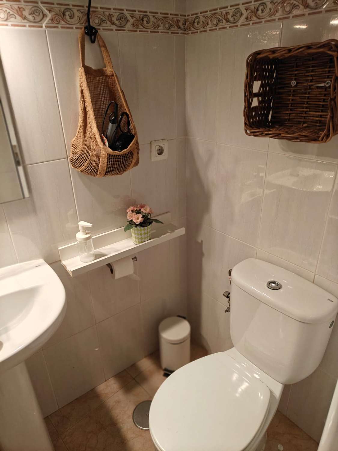 MEDIA TEMPORADA . SE ALQUILA   DESDE 01/09/2026- 30/06/2027BONITO APARTAMENTO EN LA CALA DE MIJAS (MIJAS )