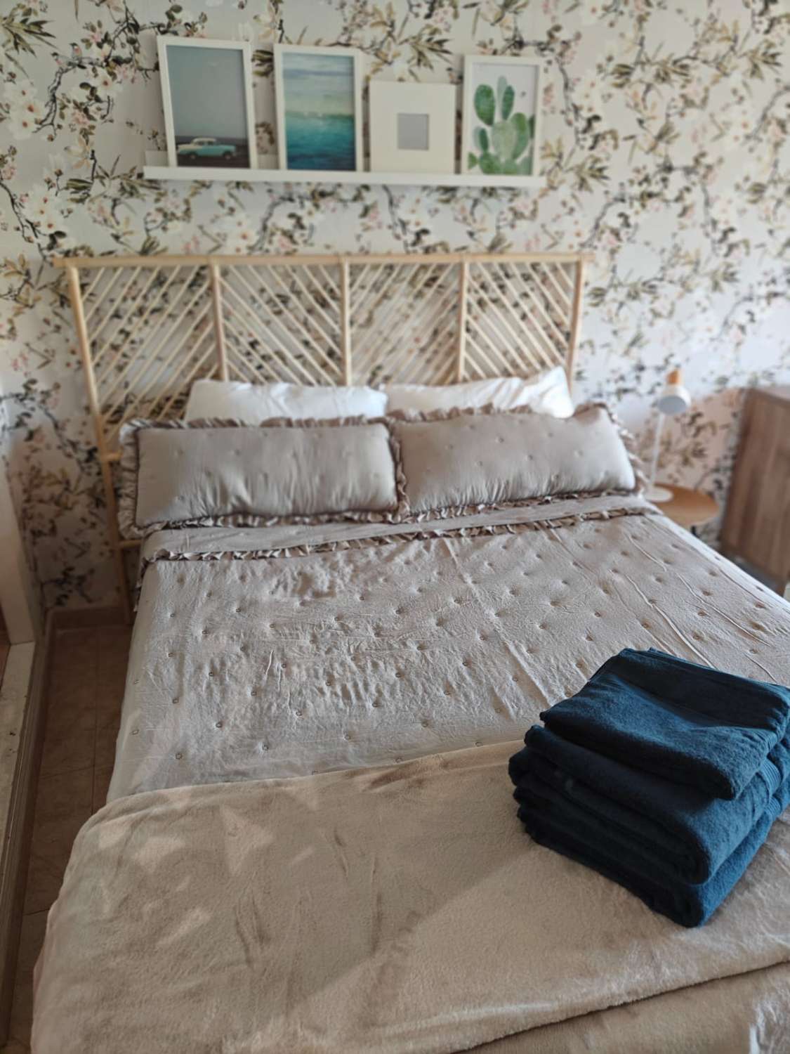 MEDIA TEMPORADA . SE ALQUILA   DESDE 01/09/2026- 30/06/2027BONITO APARTAMENTO EN LA CALA DE MIJAS (MIJAS )