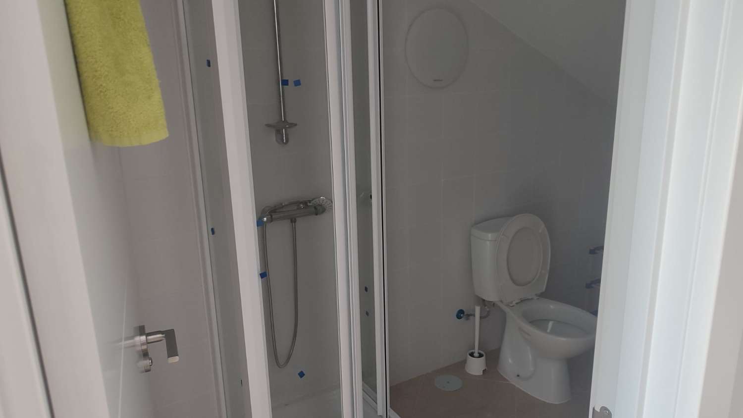 SE ALQUILA DESDE AHORA HASTA 30.6.26  BONITO DUPLEX EN ZONA RANCHO DOMINGO (BENALMADENA PUEBLO )