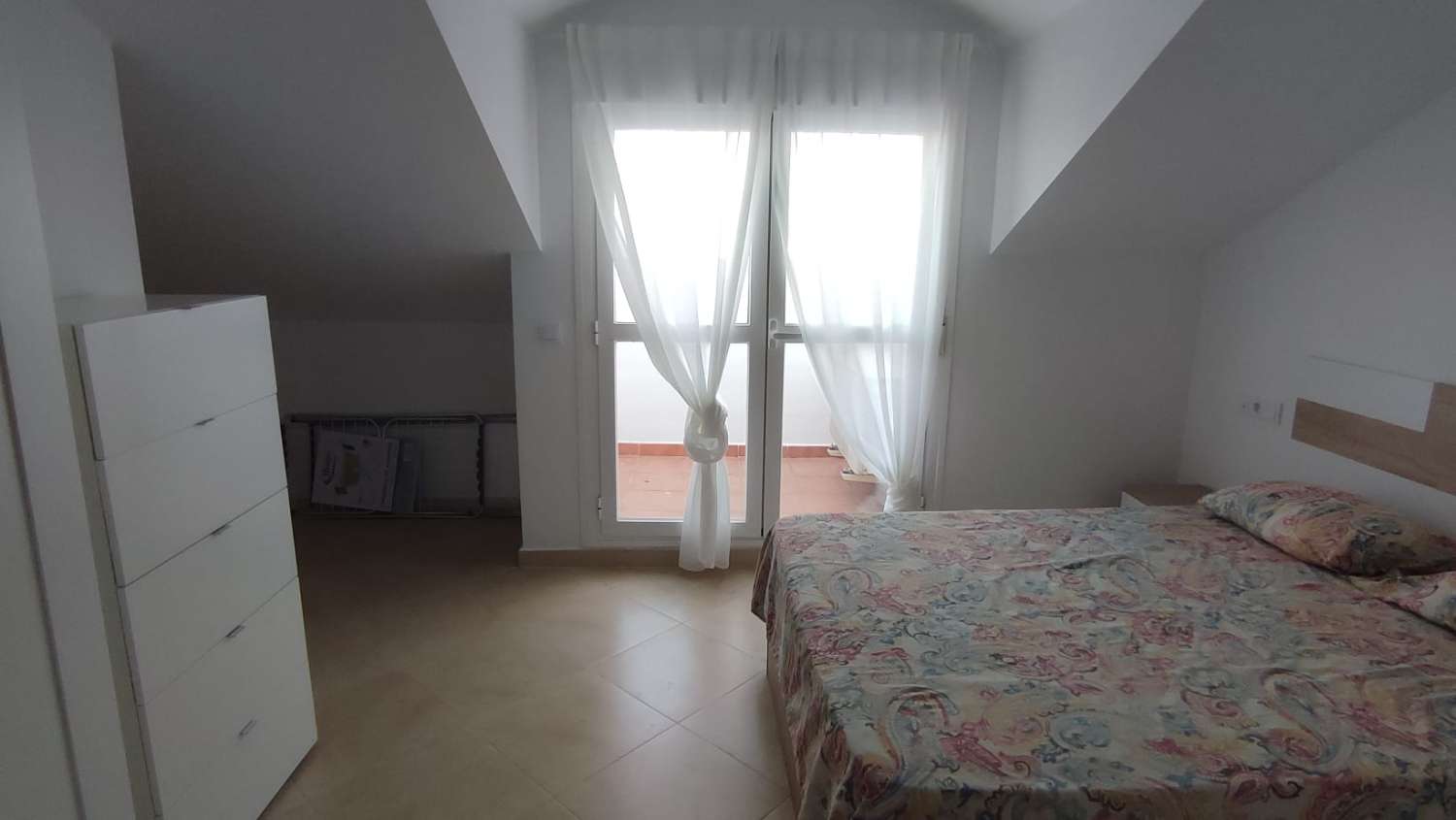 SE ALQUILA DESDE AHORA HASTA 30.6.26  BONITO DUPLEX EN ZONA RANCHO DOMINGO (BENALMADENA PUEBLO )