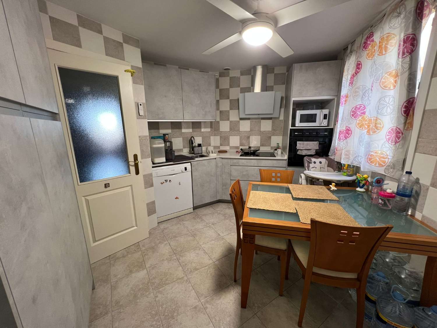 BEL APPARTEMENT À VENDRE EN PLEIN CENTRE DE FUENGIROLA