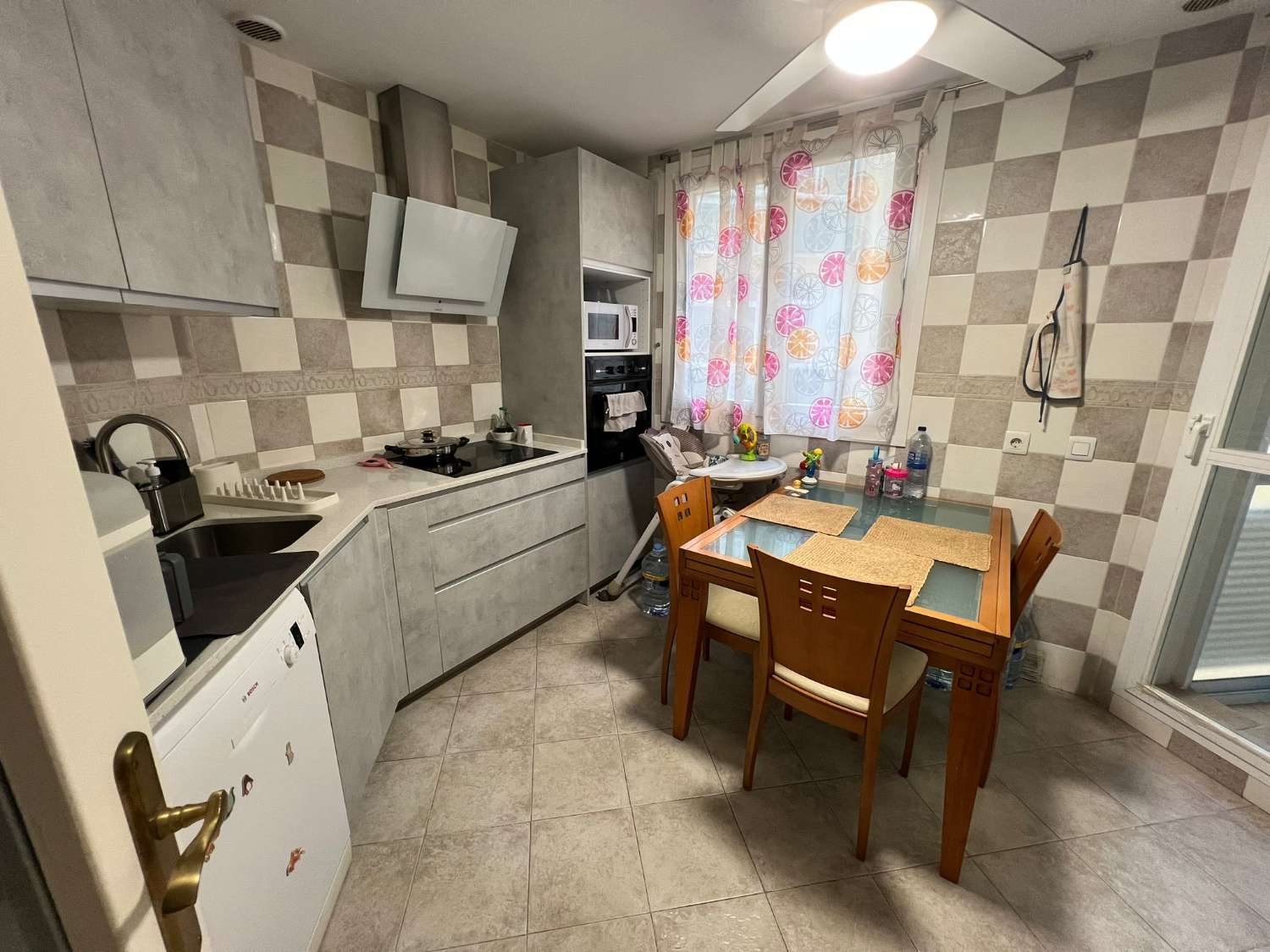 BEL APPARTEMENT À VENDRE EN PLEIN CENTRE DE FUENGIROLA