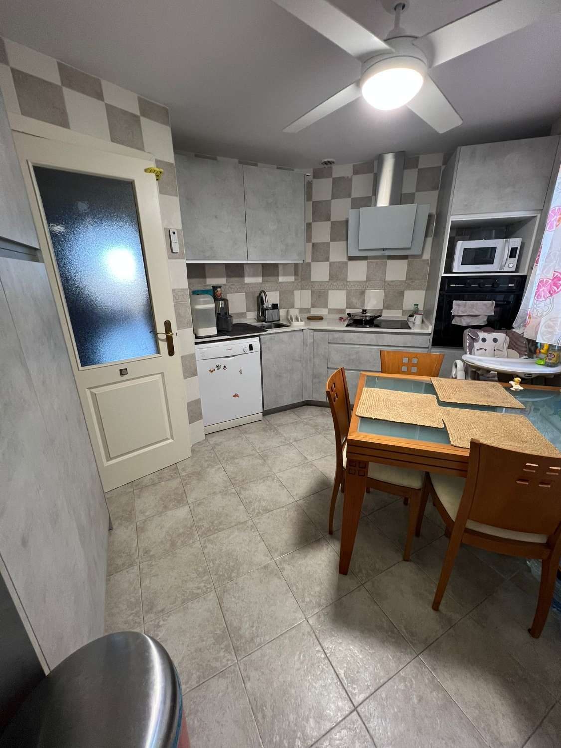 BEL APPARTEMENT À VENDRE EN PLEIN CENTRE DE FUENGIROLA