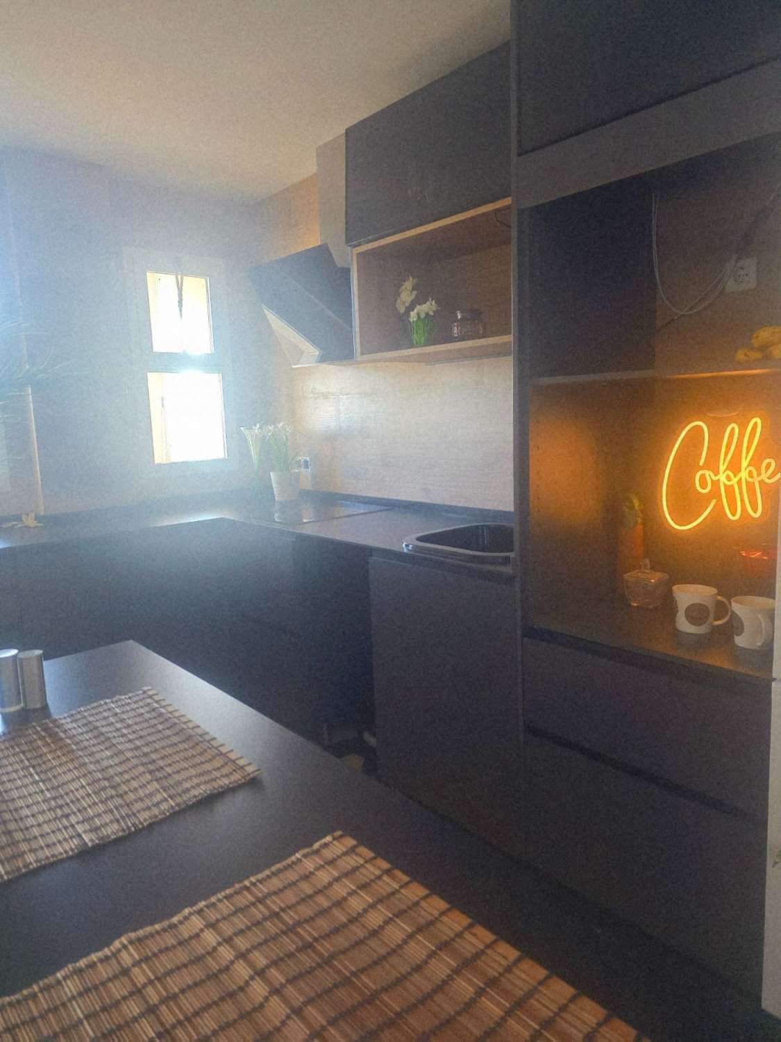 SE ALQUILA DESDE AHORA HASTA 30.6.26 Y DESDE 01/09/2026-30/06/2027 BONITO ATICO CON VISTAS AL MAR  FRONTALES EN NUEVA TORREQUEBRADA (BENALMADENA )