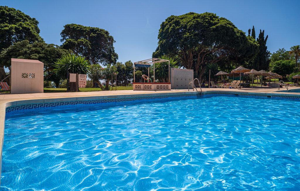 MEDIA TEMPORADA . SE ALQUILA DESDE AHORA HASTA 30.6.26 Y DESDE 01/09/2026- 30/06/2027 PRECIOSO ESTUDIO REFORMADO EN ARROYO DE LA MIEL