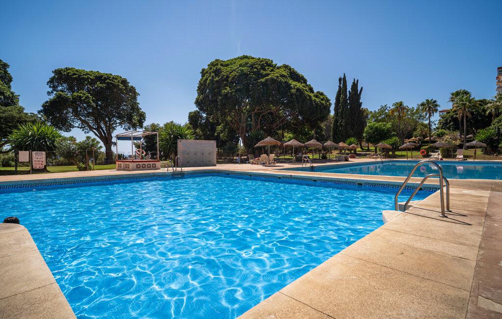 MEDIA TEMPORADA . SE ALQUILA DESDE AHORA HASTA 30.6.26 Y DESDE 01/09/2026- 30/06/2027 PRECIOSO ESTUDIO REFORMADO EN ARROYO DE LA MIEL